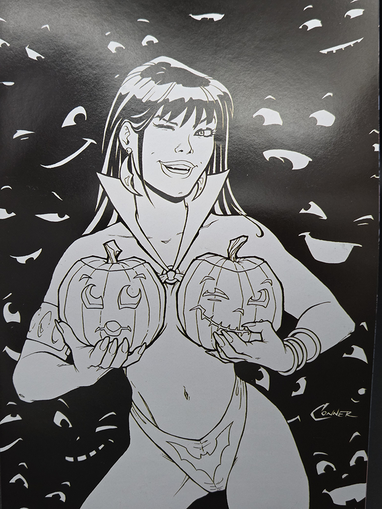 Daphne's Trick or Treat Bag VAMPIRELLA Halloween Horror Bundle 3