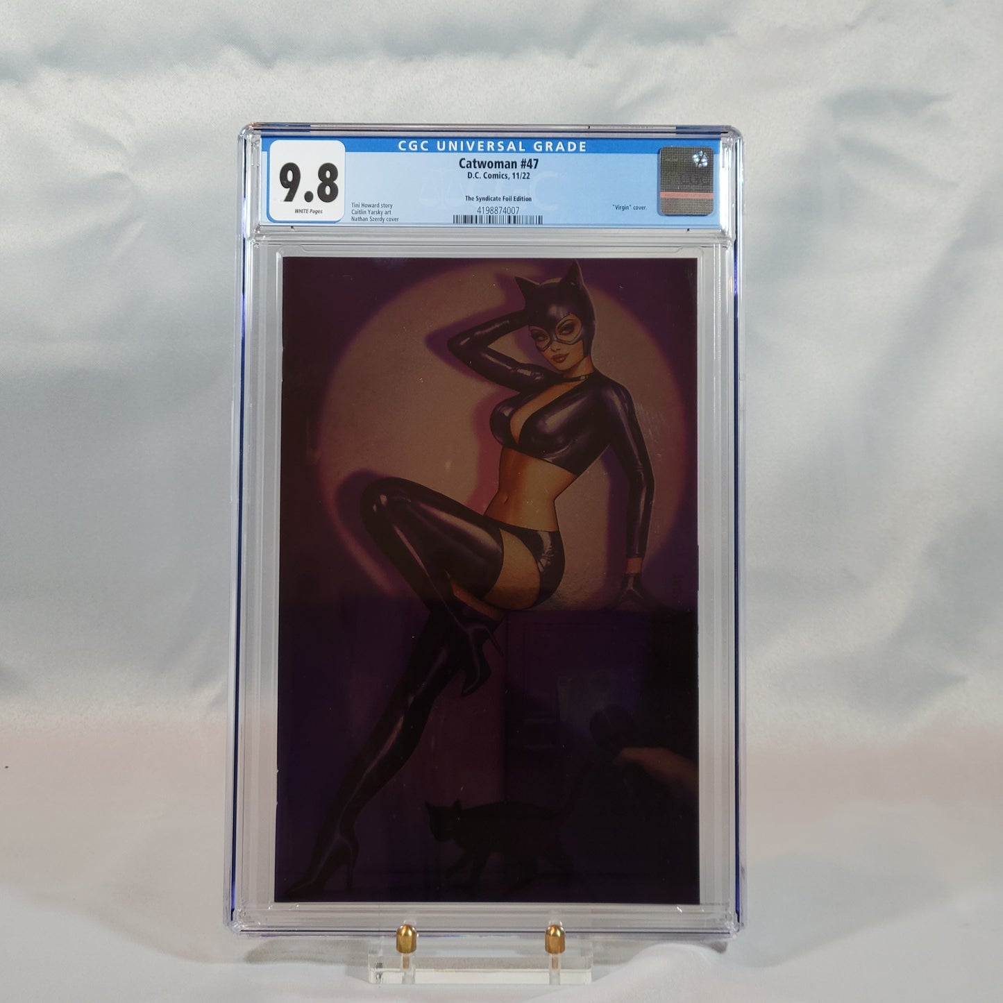 Catwoman #47 Syndicate Foil Edition + Trade Dress