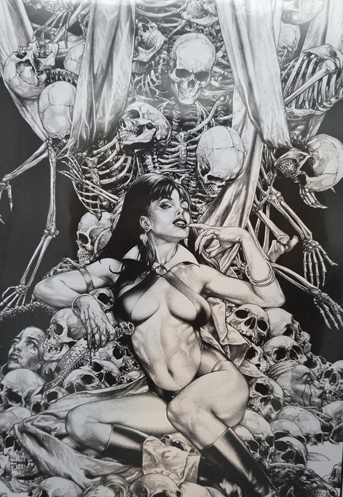 Daphne's Trick or Treat Bag VAMPIRELLA Halloween Horror Bundle 2