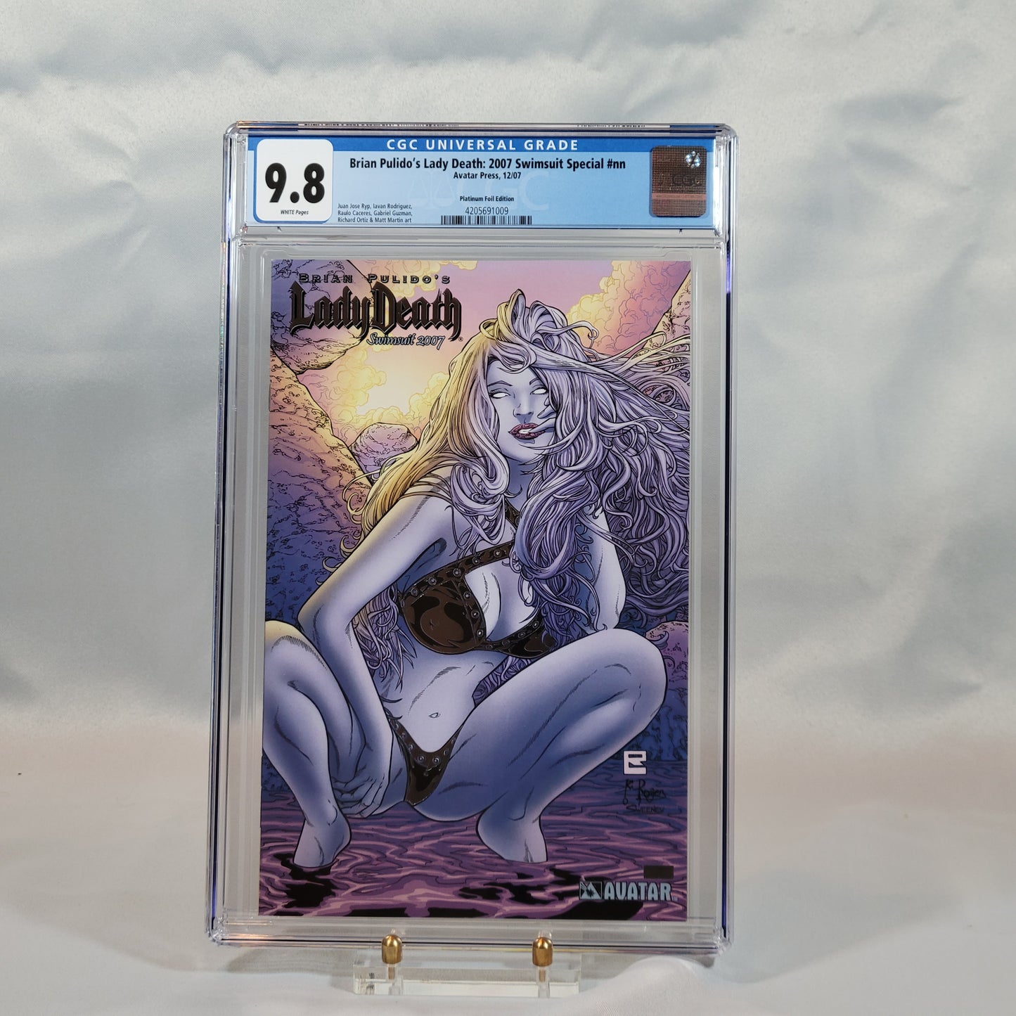 Brian Pulido's Lady Death: 2007 Swimsuit Special "Gold" & "Platinum" Foil Collection
